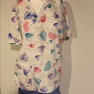 Heart scrub top size small Valentine’s scrub